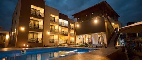 Topway Hotel