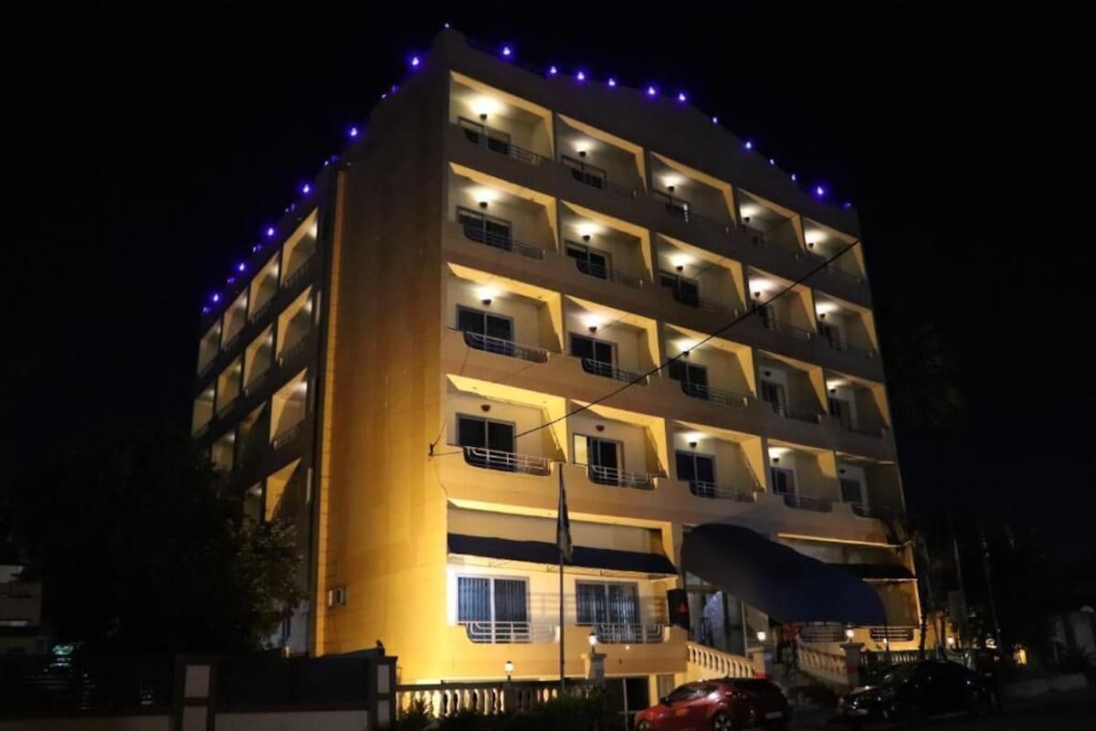 Maple Leaf Korean Hotel