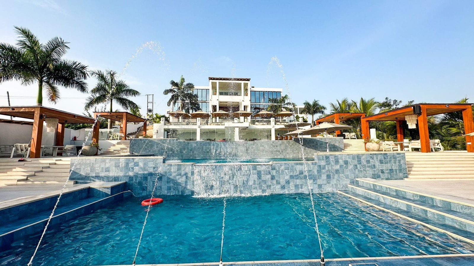 BridgeView Resort - Aksombo