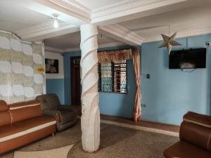 Elizz Guest House