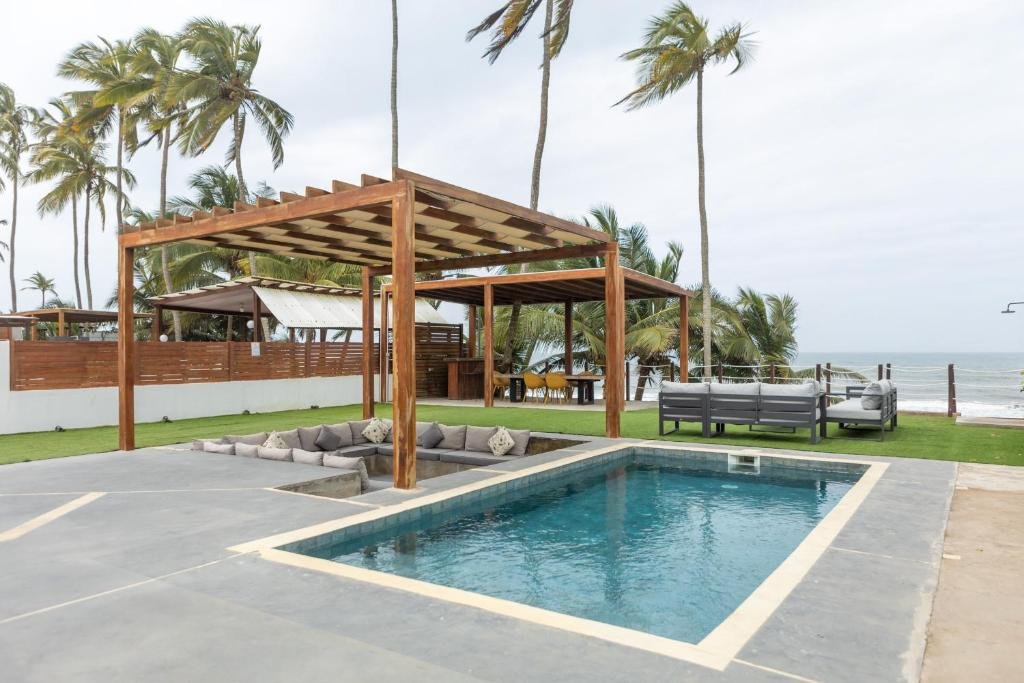Tills Beach Resort