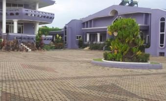 Champion International Hotel