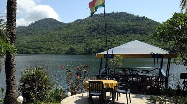 AYLOS BAY GARDEN RESTAURANT&LODGE
