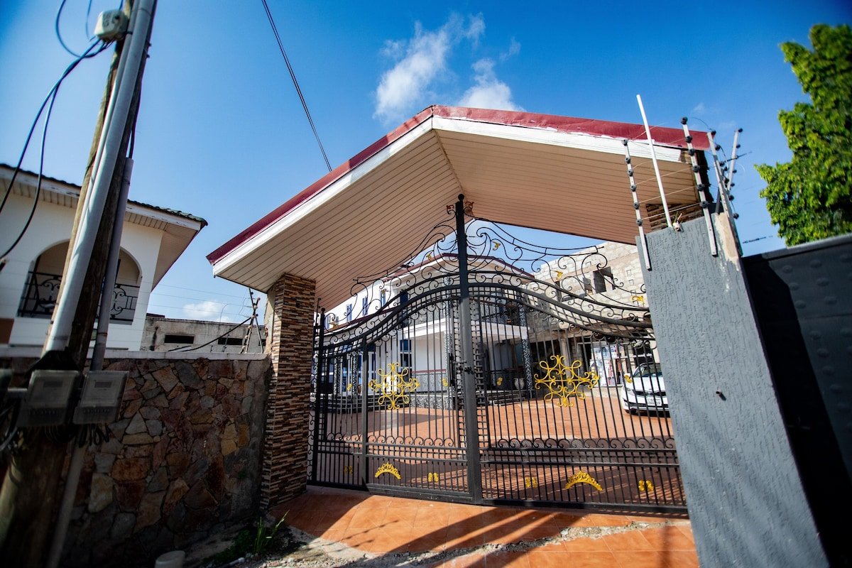Aduk Guest House
