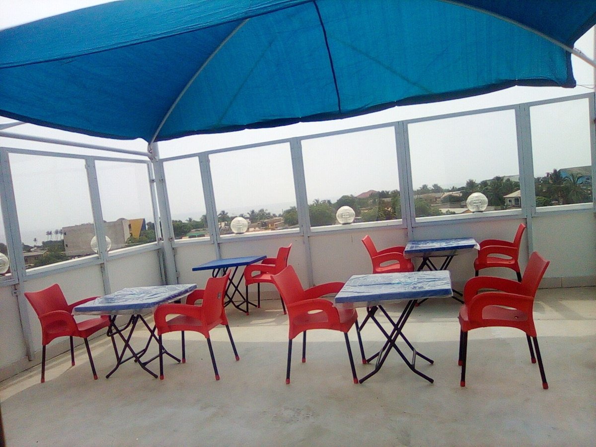 Regal Royal Suites