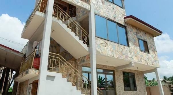 Larry Dort Guest House
