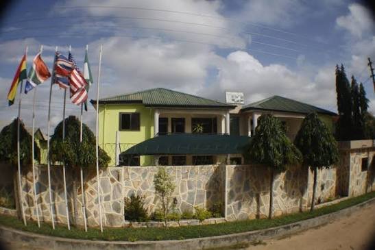 DOKUA ROYAL HOTEL