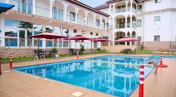 NEW LEADERS HOTEL