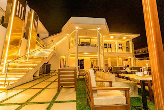 TCHE TCHE HOTEL AND RESTAURANT LTD