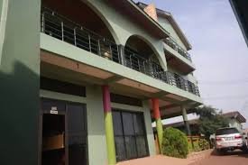 FILLY’S GUESTHOUSE