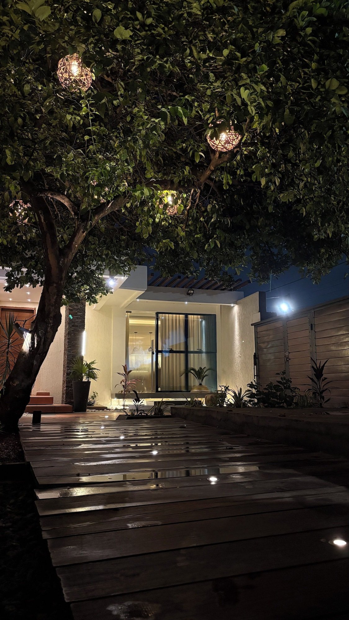 Peravi Residence