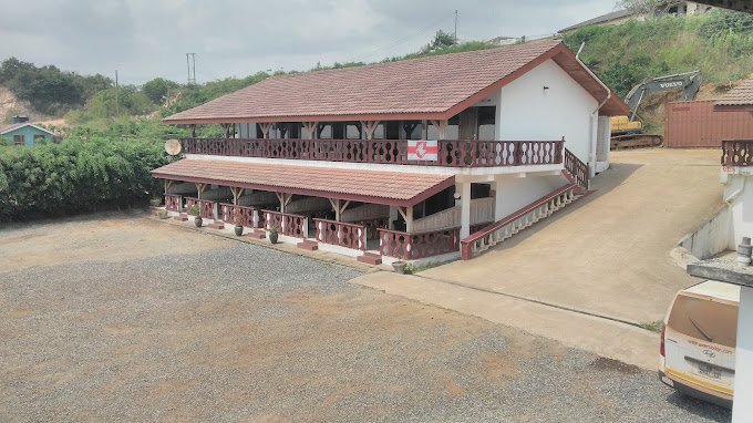 Veivaag Lodge