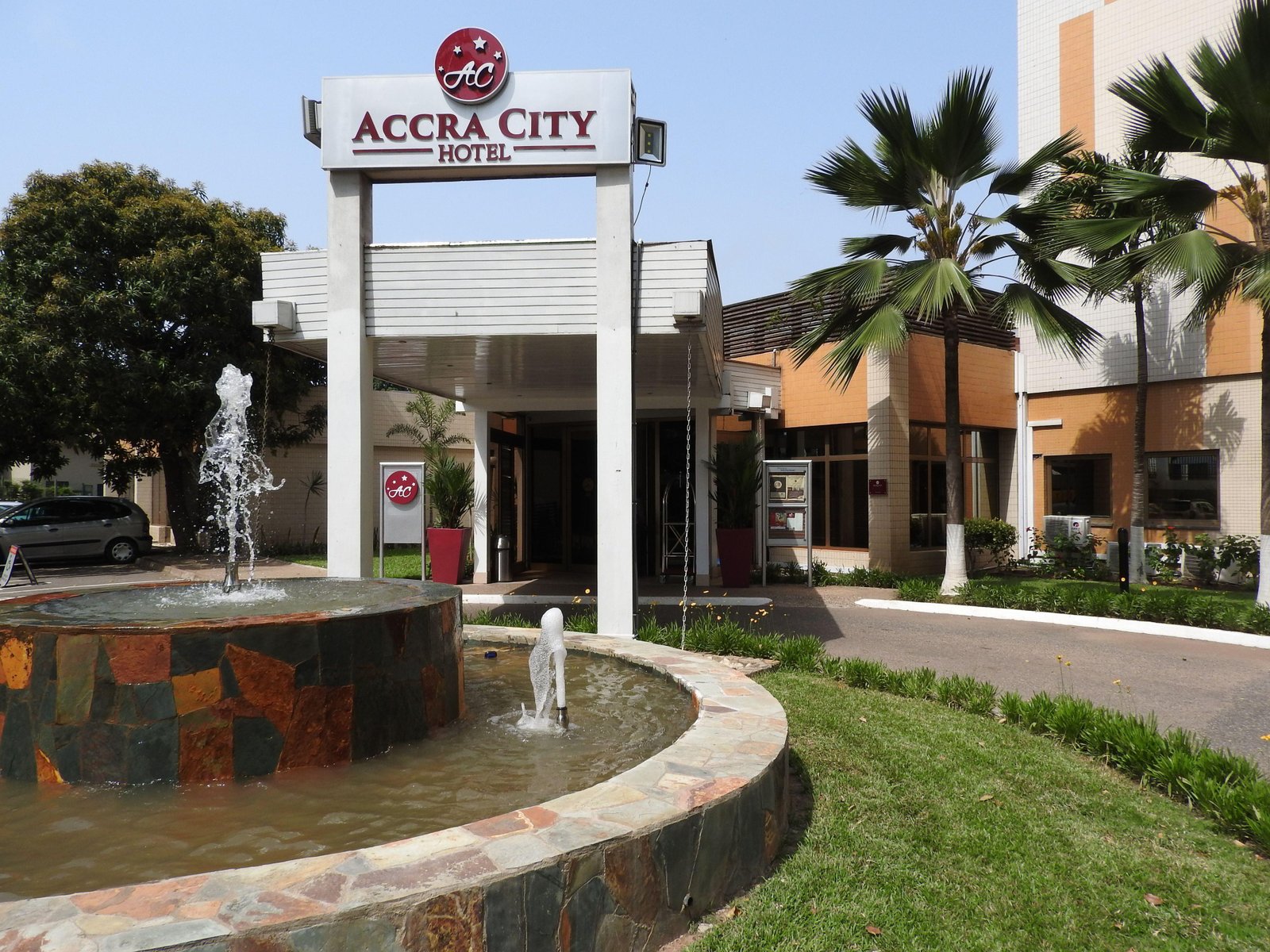 Novotel Accra City Centre / Accra City Hotel