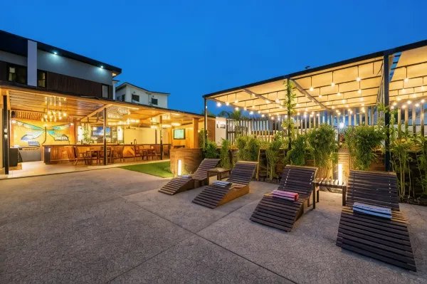 Eden Gardens Hotel
