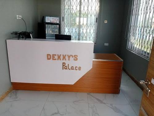 Dexxy's Palace Hotel