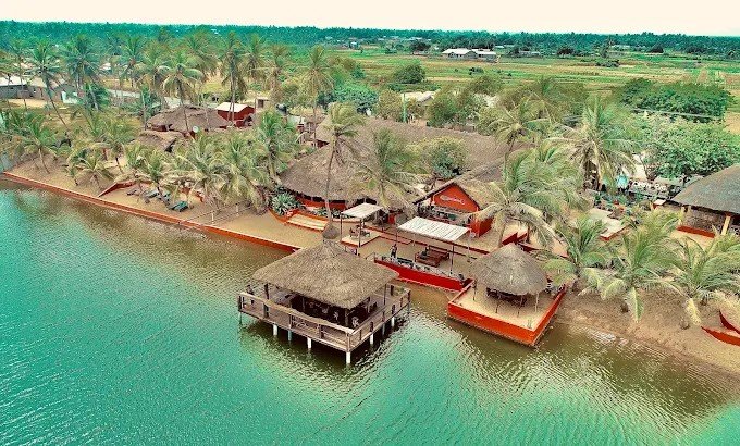Meet Me There Eco Lodge