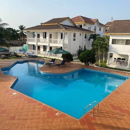 Peace Holiday Resort